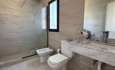 Casa en dos plantas de 5 ambientes en alquiler | San Matías | Escobar | Maschwitz