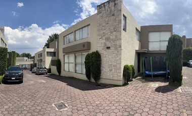 Casa para RENTA en las flores