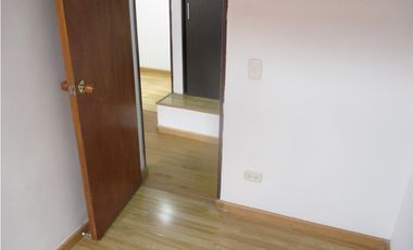 SE ARRIENDA APTO EN ED. TOSCANA P.H.  Br. VILLEMAR -MGRL