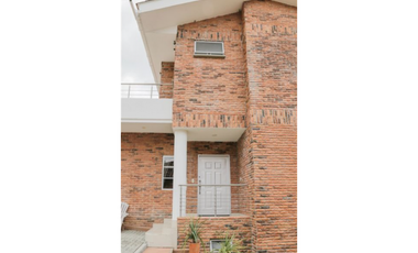 Casa campestre en condominio para arriendo en la Via Armenia, Pereira