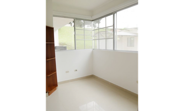 Casa campestre en condominio para arriendo en la Via Armenia, Pereira
