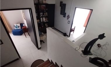 CASA EN VENTA EN PAMIRA BARRIO CAMPOS DE LA ITALIA ESQUINERA