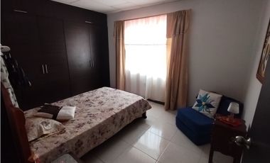 CASA EN VENTA EN PAMIRA BARRIO CAMPOS DE LA ITALIA ESQUINERA
