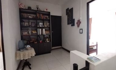 CASA EN VENTA EN PAMIRA BARRIO CAMPOS DE LA ITALIA ESQUINERA