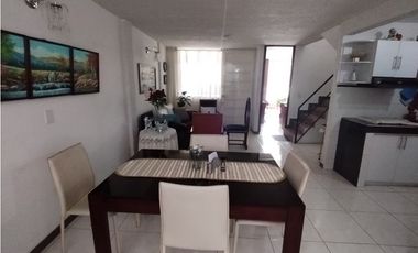 CASA EN VENTA EN PAMIRA BARRIO CAMPOS DE LA ITALIA ESQUINERA