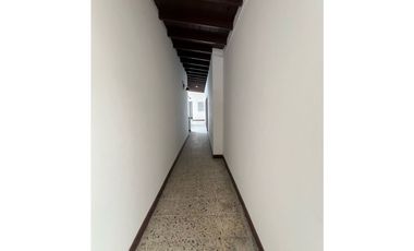 ARRIENDO CASA EN EL SECTOR DE CALASANZ
