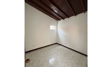 ARRIENDO CASA EN EL SECTOR DE CALASANZ