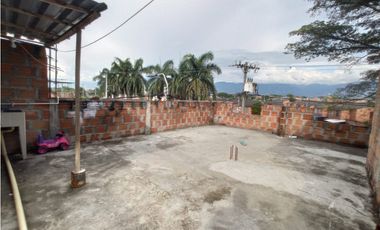 CASA ESQUINERA BIFAMILIAR EN VENTA EN PALMIRA B/BOSQUES DEL EDEN