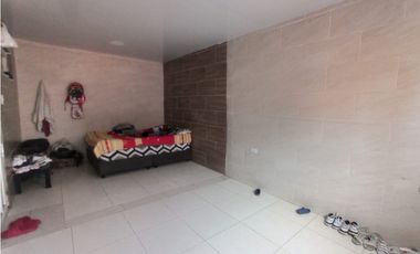 CASA ESQUINERA BIFAMILIAR EN VENTA EN PALMIRA B/BOSQUES DEL EDEN