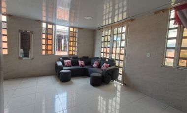 CASA ESQUINERA BIFAMILIAR EN VENTA EN PALMIRA B/BOSQUES DEL EDEN