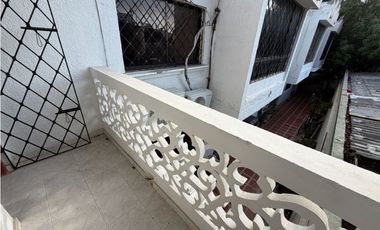 Se arrienda casa en Alcazares - Santa Marta