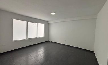 Alto Retorno y Valorización: Edificio Comercial Listo para Generar Renta en Avenida Principal del Sur.