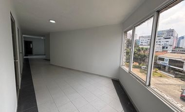Alto Retorno y Valorización: Edificio Comercial Listo para Generar Renta en Avenida Principal del Sur.