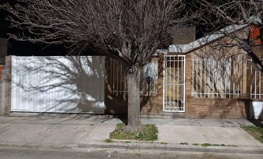 VENTA Casa 2 dormitorios. B° Cerro de la Cruz