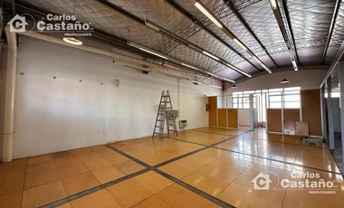 Edificio de múltiples usos con detalles de diseño exclusivo en excelente zona