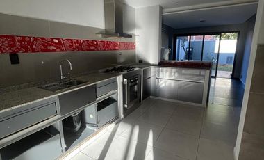 Casa de 3 dormitorios con pileta