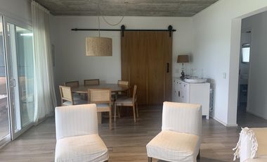 El Canton - Islas | Alquiler | Impecable casa al agua (posibilidad de alquilar amoblada)