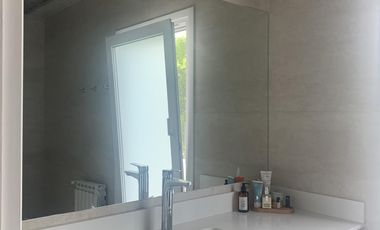 El Canton - Islas | Alquiler | Impecable casa al agua (posibilidad de alquilar amoblada)