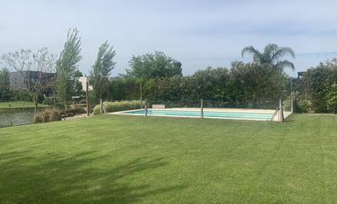 El Canton - Islas | Alquiler | Impecable casa al agua (posibilidad de alquilar amoblada)