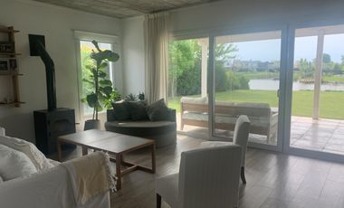El Canton - Islas | Alquiler | Impecable casa al agua (posibilidad de alquilar amoblada)