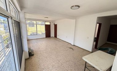 Departamento en renta para oficinas ò consultorio.