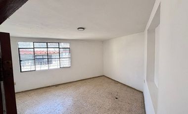 Departamento en renta para oficinas ò consultorio.