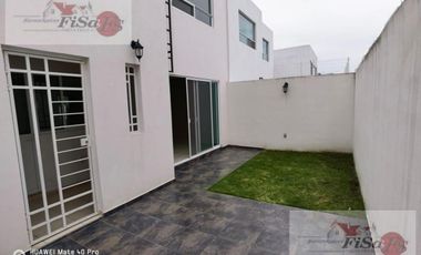 Casa - Fraccionamiento Bosques de San Juan