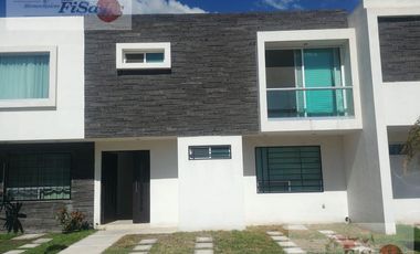 Casa - Fraccionamiento Bosques de San Juan