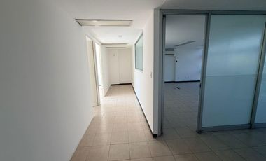Edificio Comercial y/o Corporativo en Renta Zona Dorada.