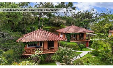 Se vende Amplia Casa en Altos del Maria con vistas panorámicas
