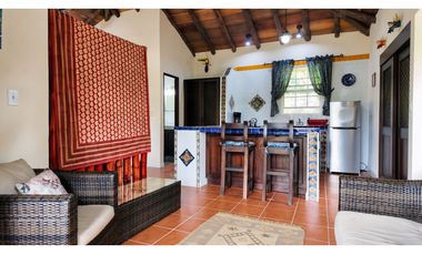 Se vende Amplia Casa en Altos del Maria con vistas panorámicas