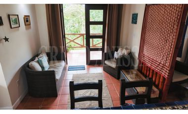 Se vende Amplia Casa en Altos del Maria con vistas panorámicas