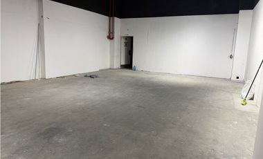 ARRAIJAN / WESTLAND MALL / LOCAL / 160M2 / PLANTA BAJA