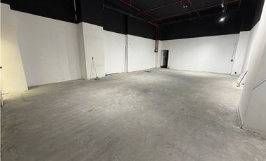 ARRAIJAN / WESTLAND MALL / LOCAL / 160M2 / PLANTA BAJA