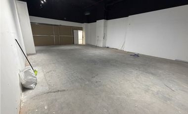 ARRAIJAN / WESTLAND MALL / LOCAL / 160M2 / PLANTA BAJA