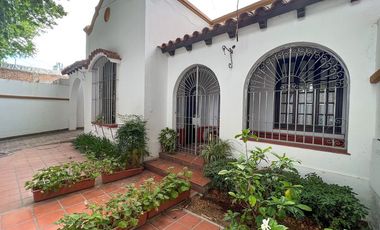 Casa en venta de 5 habitaciones en Barrio Bombal