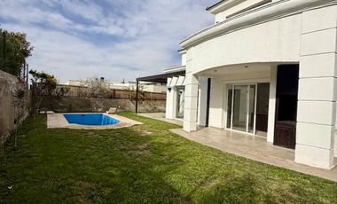 CASA EN ALQUILER BARRIO DALVIAN 3 DORMITORIOS