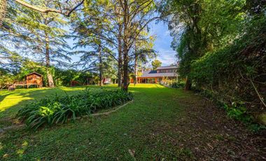 VENTA CASA 5 DORMITORIOS FRENTE AL RIO-ARROYO SECO