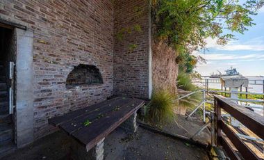VENTA CASA 5 DORMITORIOS FRENTE AL RIO-ARROYO SECO