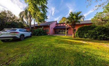 VENTA CASA 5 DORMITORIOS FRENTE AL RIO-ARROYO SECO