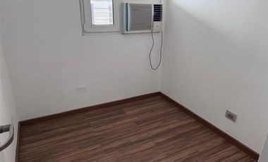 Departamento en Arriendo en Recién remodelado a pasos del metro El Golf