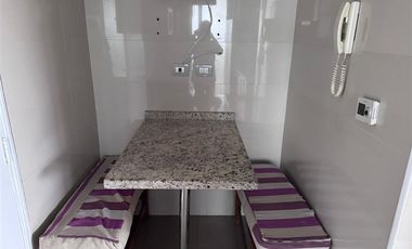 Departamento en Arriendo en Recién remodelado a pasos del metro El Golf