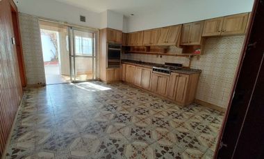 CASA T/CHALET DE 3 DORM. COCHERA, PATIO, QUINCHO