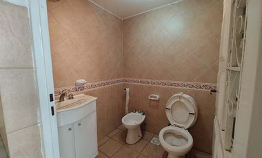 CASA T/CHALET DE 3 DORM. COCHERA, PATIO, QUINCHO