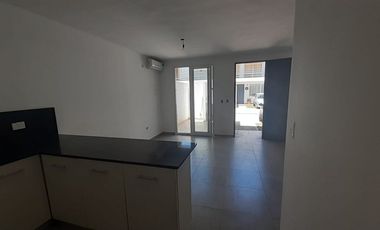 DUPLEX 4AMB COMPLEJO C/PILETA BARRIO CERRADO PILAR