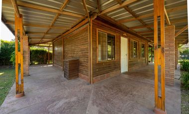 CASA EN VENTA EN OLIVEROS QUINCHO PILETA PARRILLA