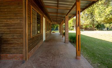 CASA EN VENTA EN OLIVEROS QUINCHO PILETA PARRILLA