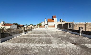 VENTA GALPON CON VIVIENDA 5 AMBIENTES EN SAN JOSE
