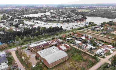 Depósitos/Galpones de 700M2, Z. Ind. Villa La Ñata