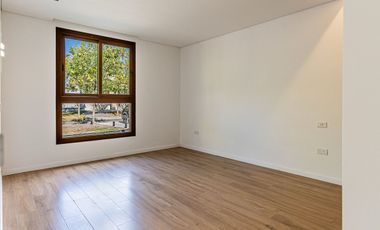 CASA EN VENTA EN UNA SOLA PLANTA 3 DORMIS Y PILETA